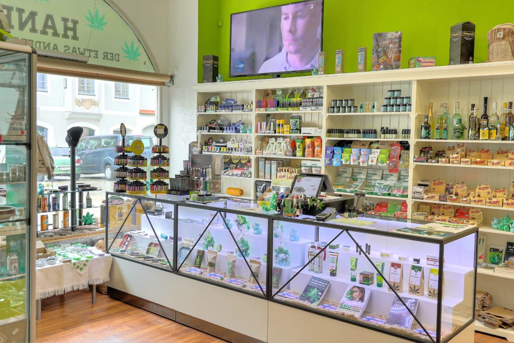 Thekenbereich im Ingolstädter Hanfladen